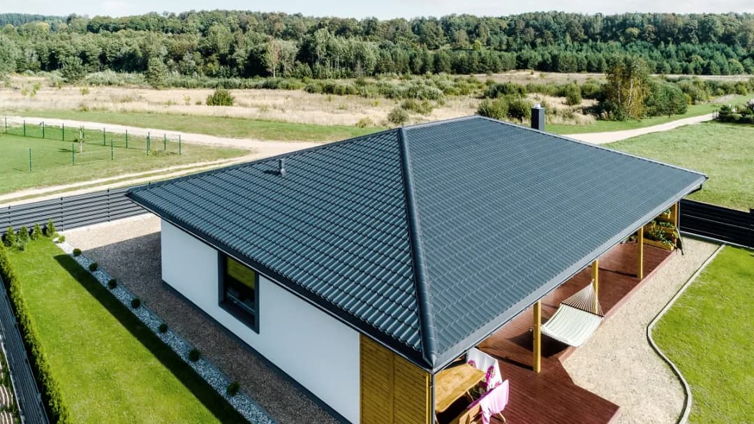 Jak uzyskać dofinansowanie do wymiany dachu i uniknąć wysokich kosztów