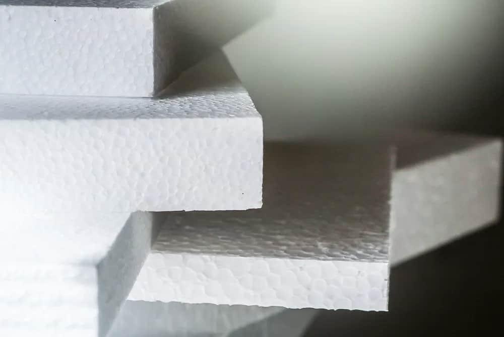 Jakiej grubości styropian na fundamenty? Oto kluczowe informacje