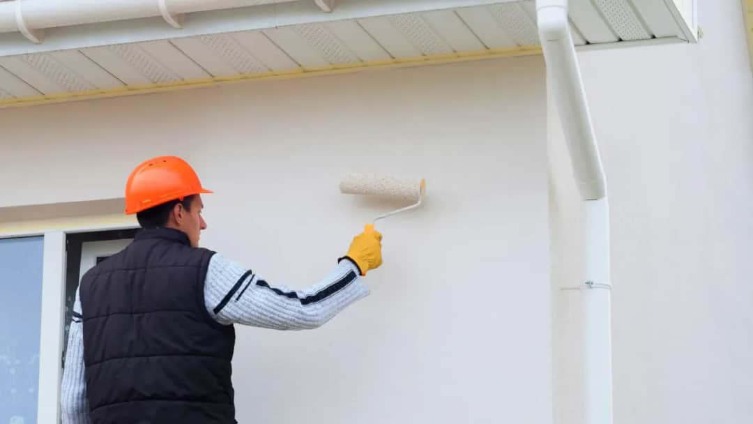 Ile kosztuje pomalowanie elewacji? Sprawdź ceny i czynniki wpływające na koszty